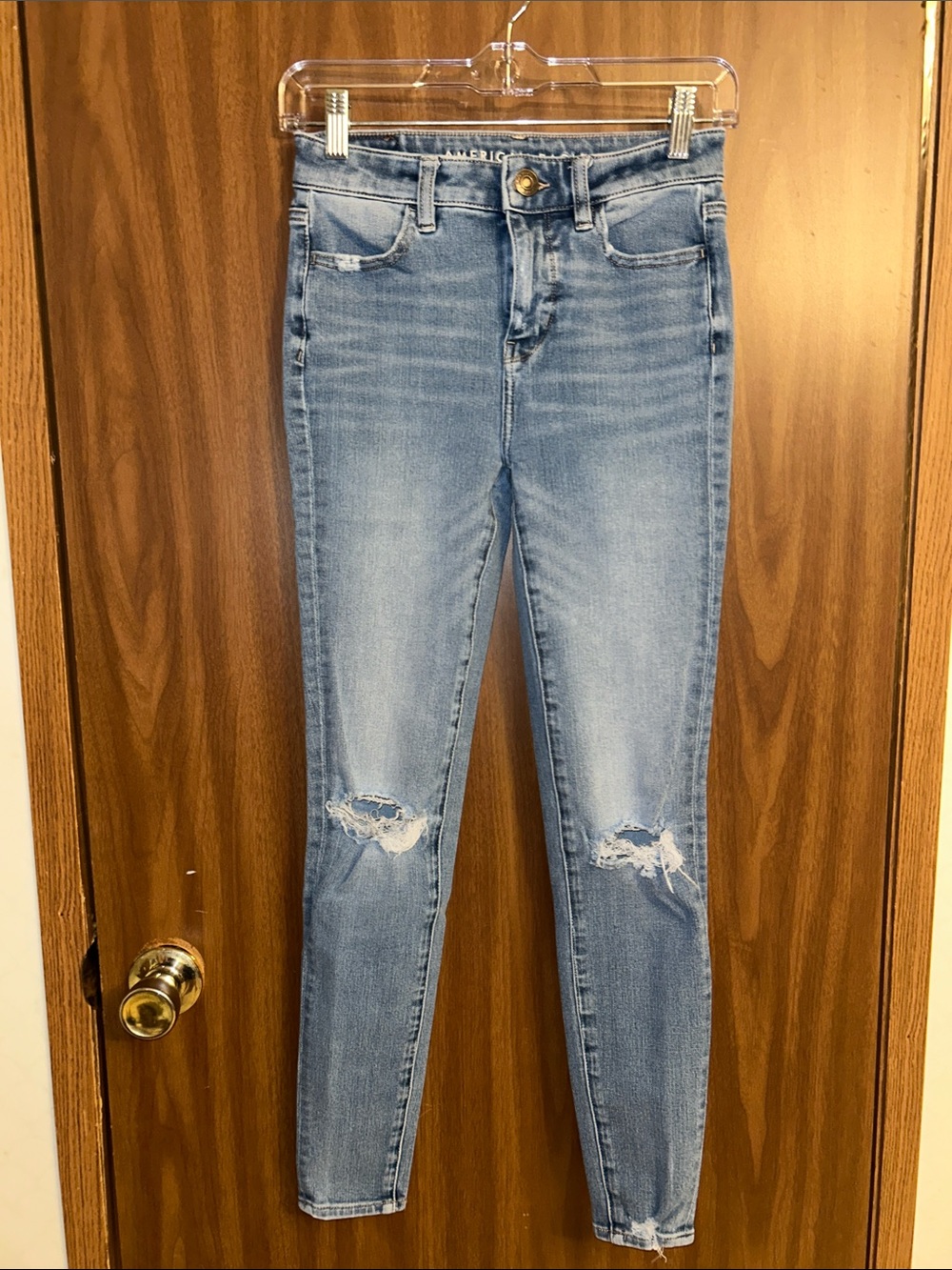 American Eagle Outfitters Light Blue Distressed Skinny Jeans